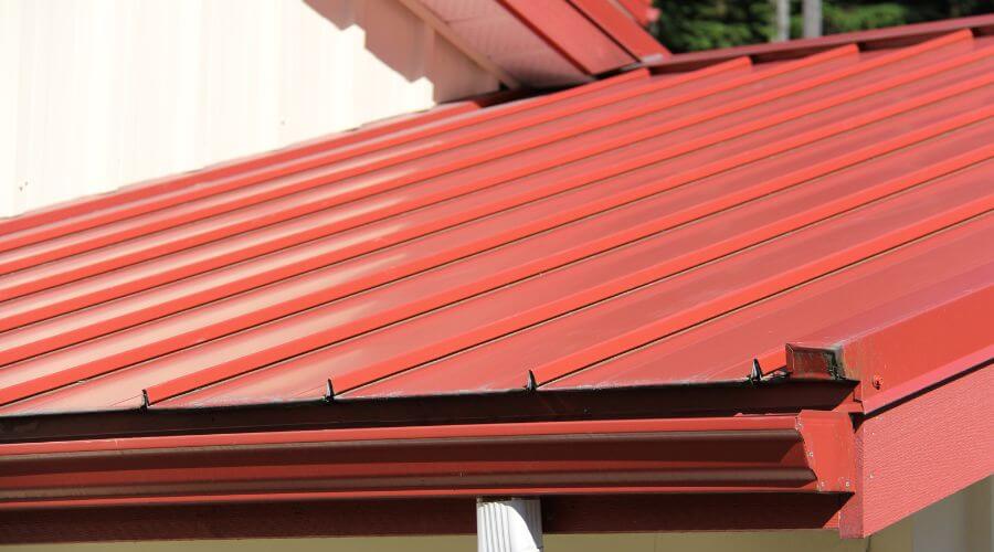 Roof Gutter Cleaning in Middle Amana, IA
