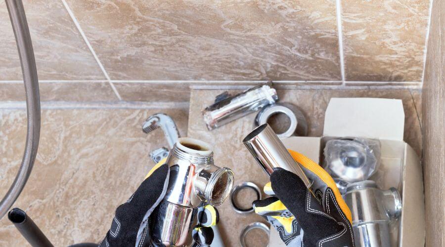 Professional gutter cleaning in Middle Amana, IA